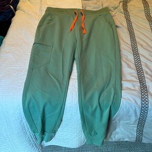 EUC FIGS Zamora joggers small petite